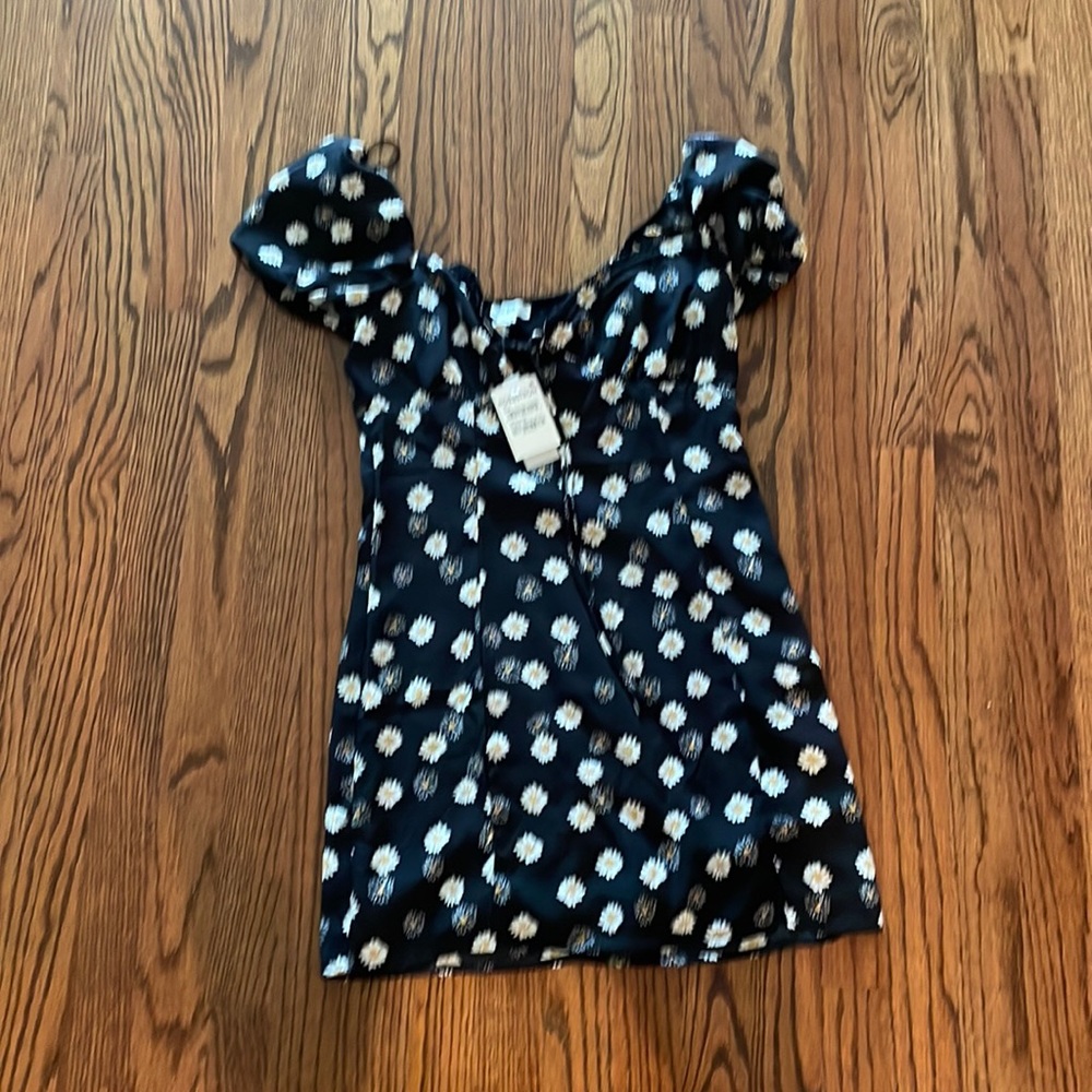 Nordstrom BP Black-White Daisy Puff Sleeve Mini Dress